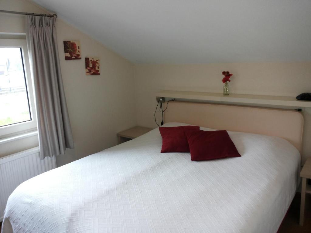 Hotel De Eik Valkenburg aan de Geul Δωμάτιο φωτογραφία